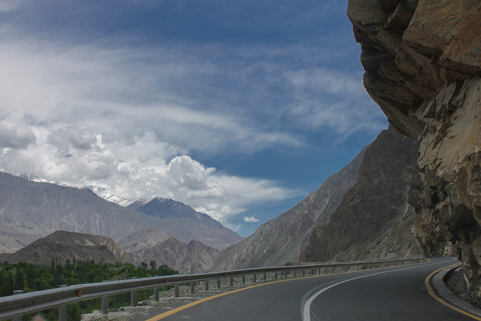 Karakoram Highway road trip through Hunza