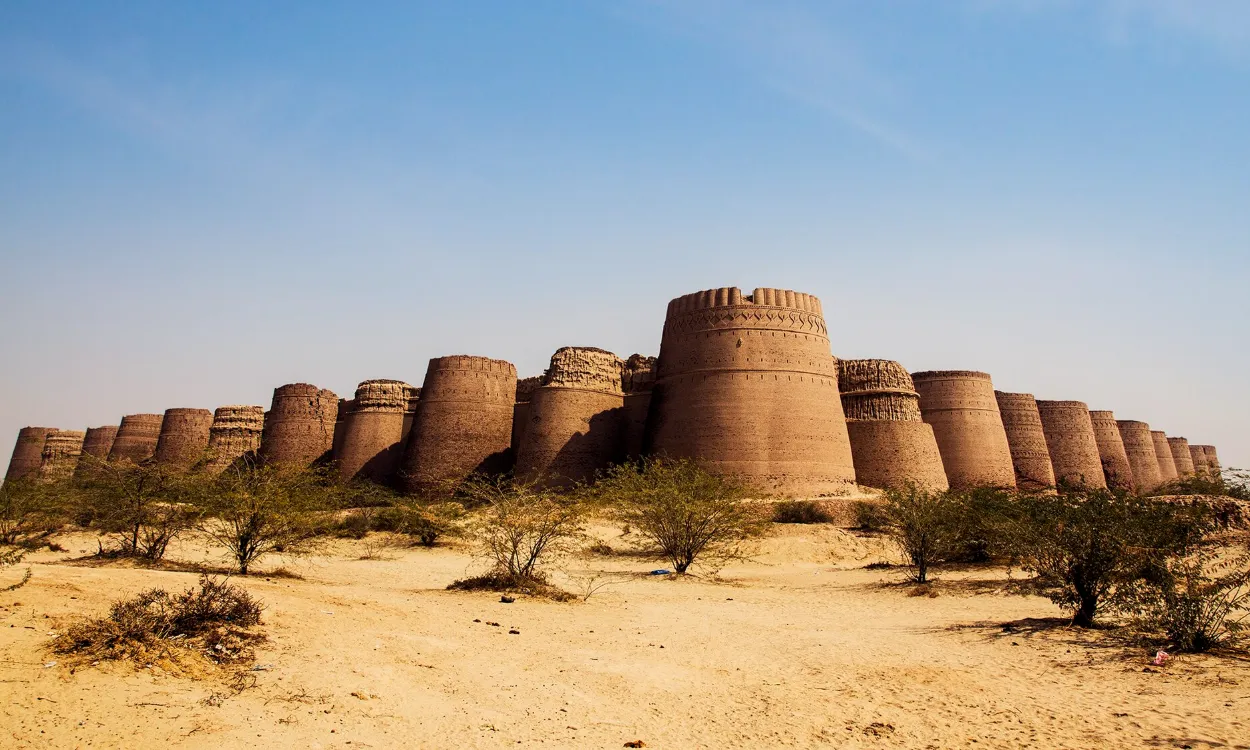 The bastioned walls of Derawar Fort in the Cholistan Desert, Punjab, Pakistan