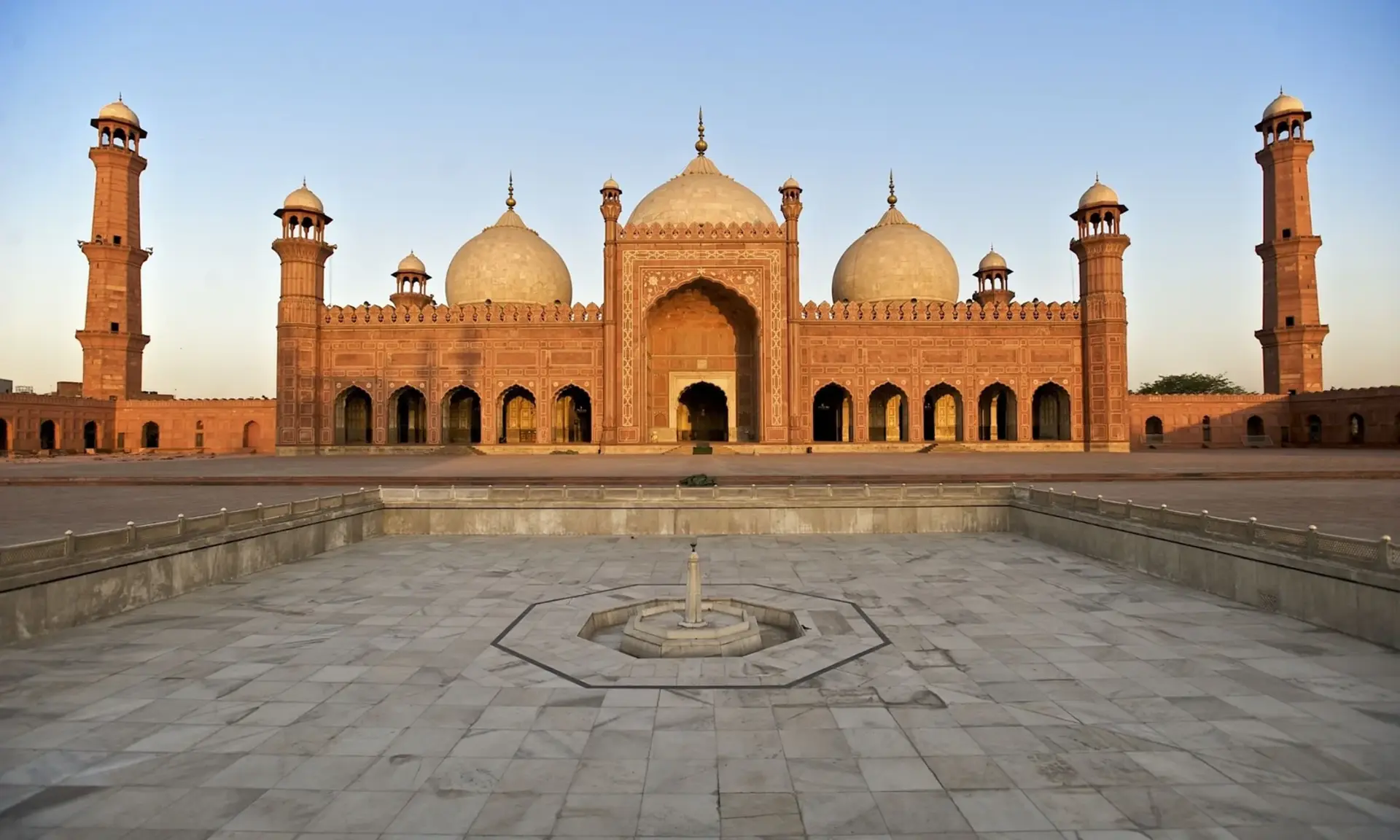 Badshahi Mosque in Lahore, Pakistan