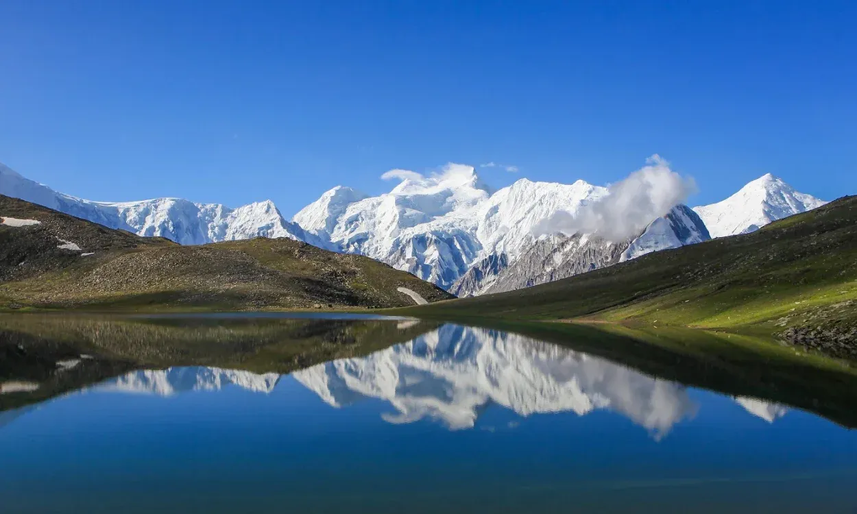 Rush Lake below Karakoram peaks on the Rush Lake Trek